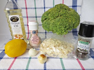 Brokuły pieczone z migdałami składniki